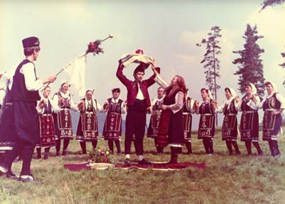 Болгарский фольклорный танец